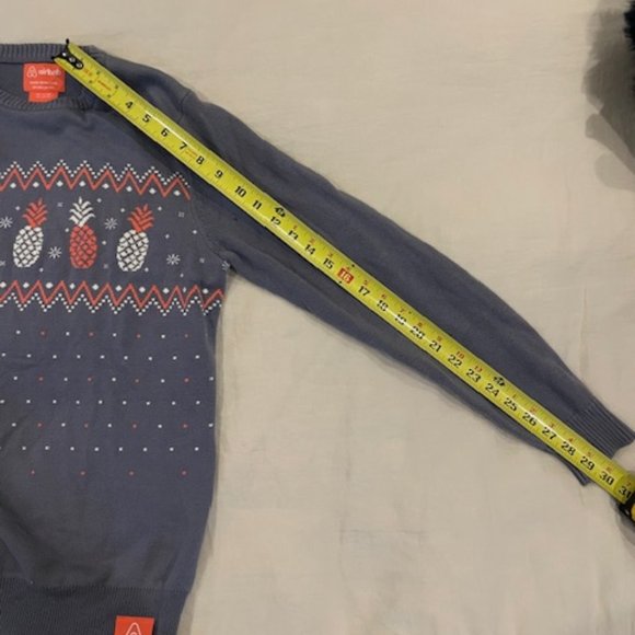 Holiday Pineapple Pullover Sweater - Size Small - Unisex - Picture 8 of 8